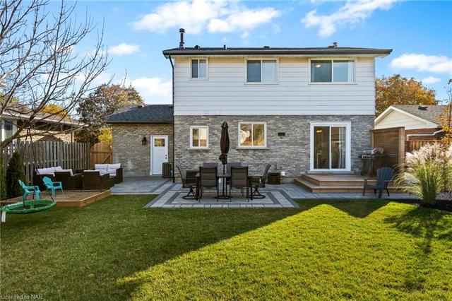 7 Mayfair Court, House detached with 4 bedrooms, 2 bathrooms and 5 parking in St. Catharines ON | Image 26