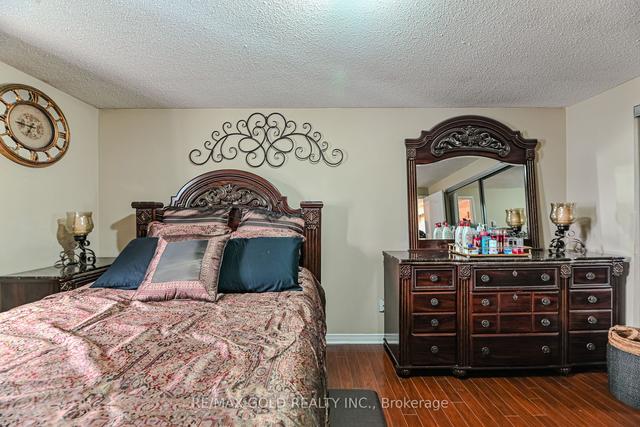 21 Hapsburg Sq, House detached with 3 bedrooms, 2 bathrooms and 4 parking in Brampton ON | Image 10