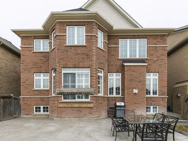 606 Nairn Circ, House detached with 5 bedrooms, 4 bathrooms and 4 parking in Milton ON | Image 32