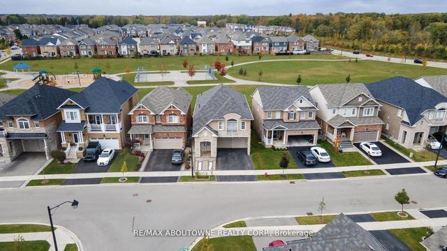 31 Forest Ridge Ave, House detached with 4 bedrooms, 3 bathrooms and 4 parking in Hamilton ON | Image 35