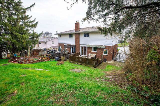 40 Townline Rd W, House semidetached with 3 bedrooms, 2 bathrooms and 4 parking in St. Catharines ON | Image 14