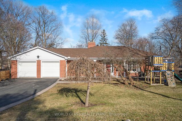 199 Ridgewood Rd, House detached with 3 bedrooms, 3 bathrooms and 8 parking in Toronto ON | Image 12