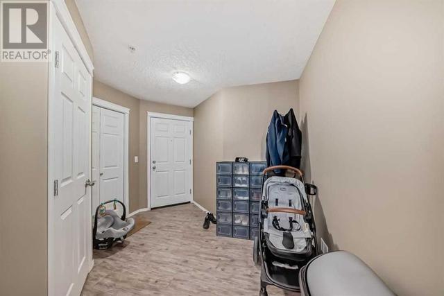213, - 6315 Ranchview Drive Nw, Condo with 2 bedrooms, 2 bathrooms and 2 parking in Calgary AB | Image 2