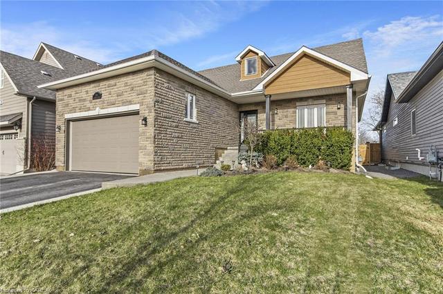 814 Kananaskis Drive, House detached with 5 bedrooms, 3 bathrooms and 4 parking in Kingston ON | Image 12