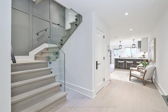 528 Clinton St, House detached with 5 bedrooms, 5 bathrooms and 2 parking in Toronto ON | Image 39