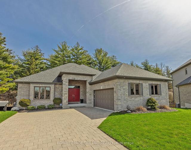2336 Springridge Dr, House detached with 2 bedrooms, 3 bathrooms and 6 parking in London ON | Image 1