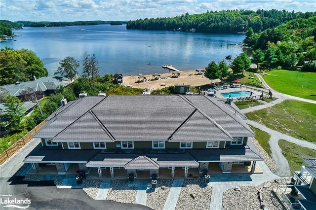 102a - 1869 Highway 118 Road W, House attached with 2 bedrooms, 2 bathrooms and 1 parking in Muskoka Lakes ON | Image 8
