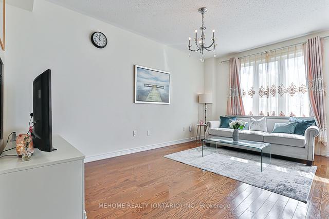 138 Memon Pl, House semidetached with 3 bedrooms, 4 bathrooms and 3 parking in Markham ON | Image 40