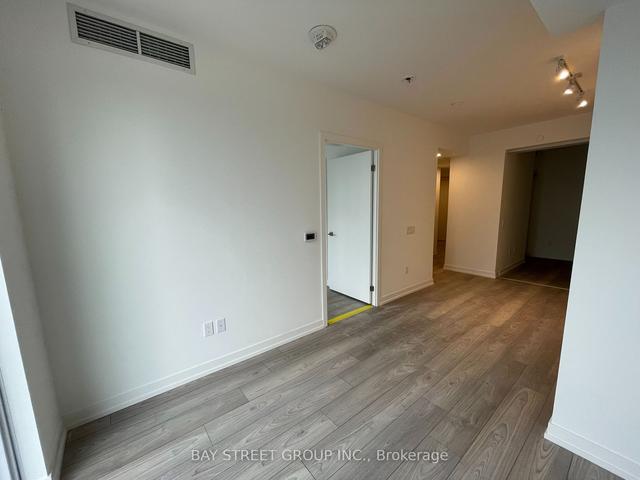 199 Church St, Condo with 2 bedrooms, 2 bathrooms and 0 parking in Toronto ON | Image 8
