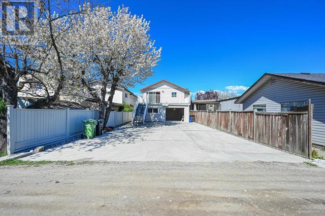 9200 Walford Street, House detached with 4 bedrooms, 3 bathrooms and 6 parking in Richmond BC | Image 26