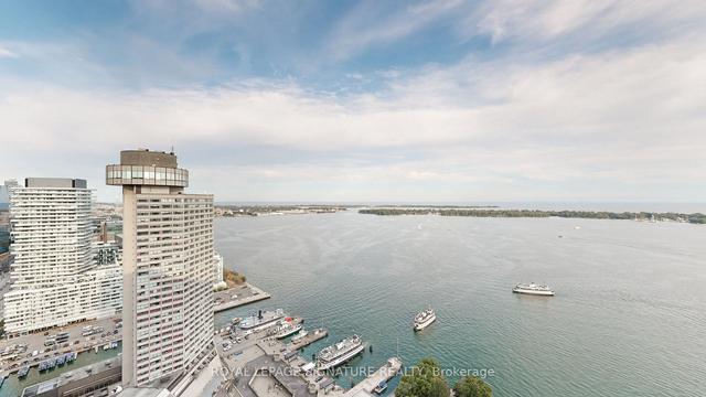2634 - 33 Harbour Sq, Condo with 1 bedrooms, 1 bathrooms and 1 parking in Toronto ON | Image 20