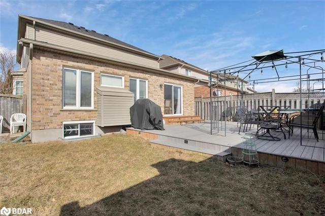 342 South Leaksdale Circle, House detached with 3 bedrooms, 3 bathrooms and 6 parking in London ON | Image 26