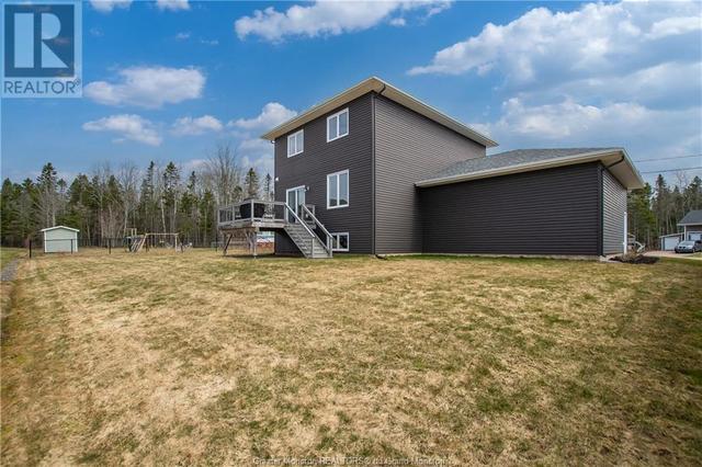 16 Lauvriere Crt, House detached with 5 bedrooms, 3 bathrooms and null parking in Moncton NB | Image 3