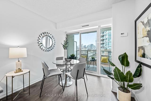 704 - 125 Western Battery Rd, Condo with 1 bedrooms, 2 bathrooms and 1 parking in Toronto ON | Image 2