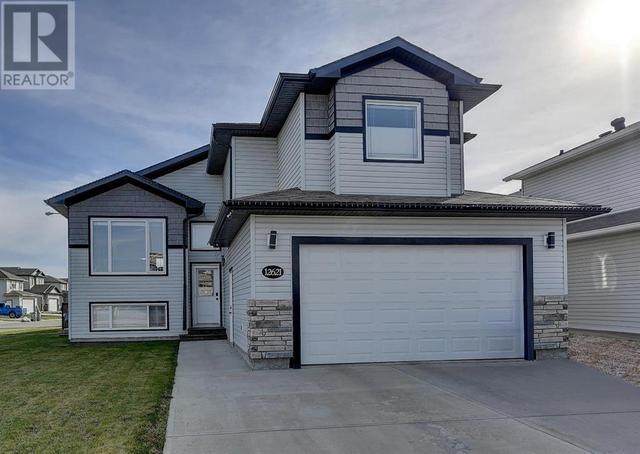 12621 103a Street, House detached with 5 bedrooms, 3 bathrooms and 8 parking in Grande Prairie AB | Image 1