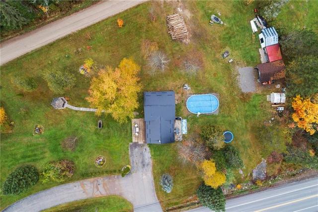 29109 Highway 60 Highway, House detached with 3 bedrooms, 1 bathrooms and 5 parking in South Algonquin ON | Image 2