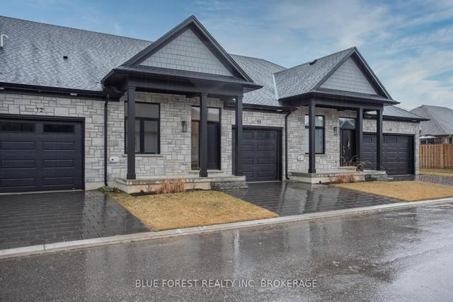 13 - 63 Compass Tr, Townhouse with 3 bedrooms, 3 bathrooms and 3 parking in Central Elgin ON | Image 1
