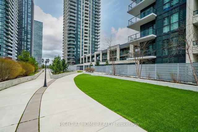 2207 - 4085 Parkside Village Dr, Condo with 2 bedrooms, 2 bathrooms and 1 parking in Mississauga ON | Image 32