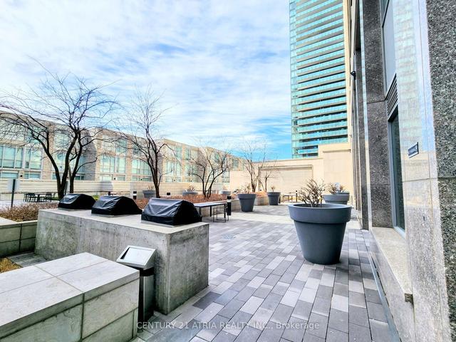 616 - 111 St Clair Ave W, Condo with 1 bedrooms, 1 bathrooms and 1 parking in Toronto ON | Image 19