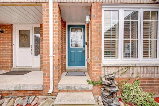 12 Mullis Cres, House attached with 3 bedrooms, 4 bathrooms and 3 parking in Brampton ON | Image 36