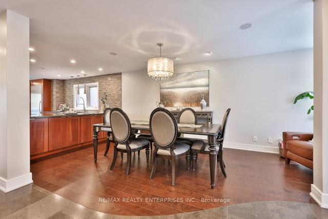 1127 Queen St W, House detached with 4 bedrooms, 4 bathrooms and 6 parking in Mississauga ON | Image 6