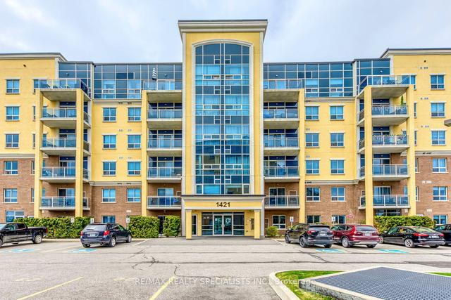 312 - 1421 Costigan Rd, Condo with 2 bedrooms, 2 bathrooms and 1 parking in Milton ON | Image 1