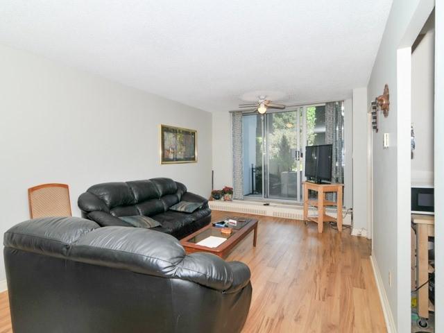 110 - 35 Ormskirk Ave, Condo with 3 bedrooms, 2 bathrooms and 1 parking in Toronto ON | Image 6