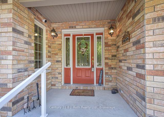 8 Jermey Lane, House detached with 2 bedrooms, 3 bathrooms and 12 parking in Oro Medonte ON | Image 3