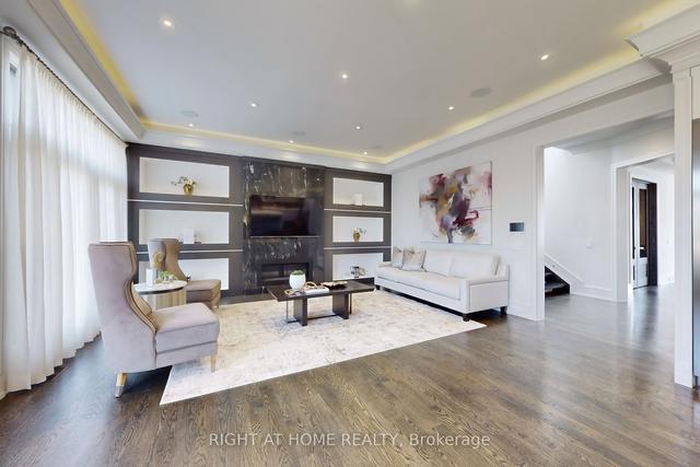 214 Patricia Ave, House detached with 4 bedrooms, 5 bathrooms and 6 parking in Toronto ON | Image 2