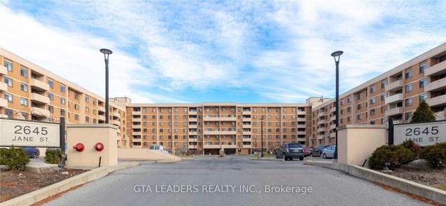 629 - 2645 Jane St, Condo with 3 bedrooms, 2 bathrooms and 1 parking in Toronto ON | Image 1