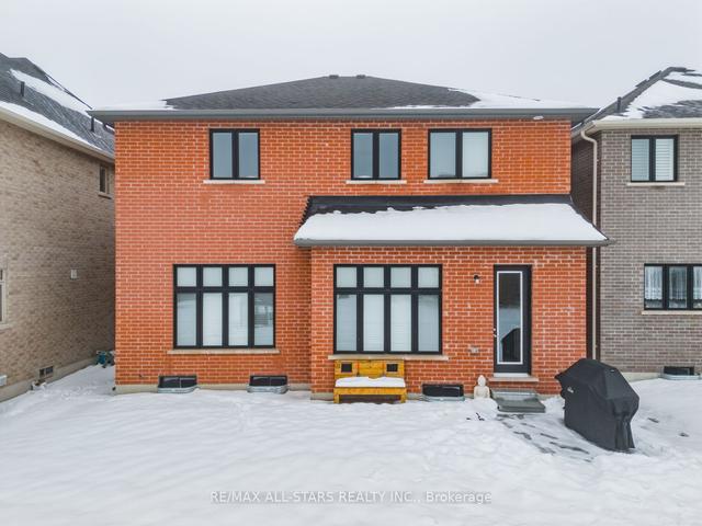 10 Carlinds Cres, House detached with 4 bedrooms, 4 bathrooms and 6 parking in Whitchurch Stouffville ON | Image 30