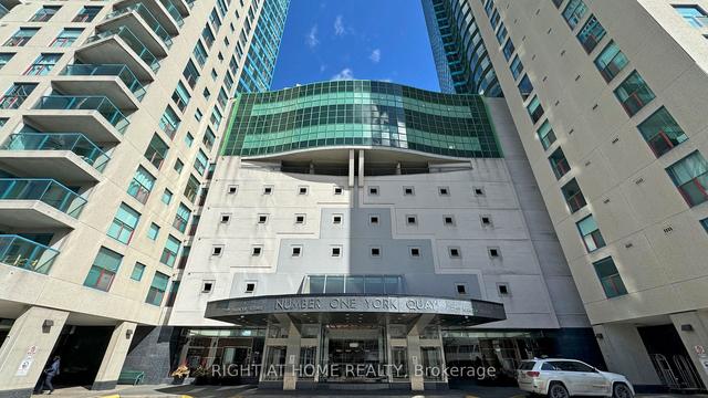 2205 - 99 Harbour Sq, Condo with 0 bedrooms, 1 bathrooms and 1 parking in Toronto ON | Image 9