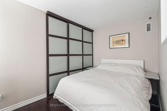 1214 - 200 Victoria St, Condo with 1 bedrooms, 1 bathrooms and 0 parking in Toronto ON | Image 15
