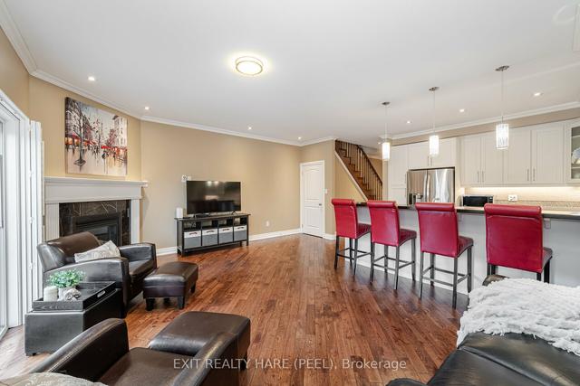483 Vodden St E, House attached with 3 bedrooms, 3 bathrooms and 1 parking in Brampton ON | Image 11
