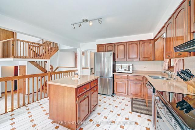 38 Burton Rd, House detached with 5 bedrooms, 4 bathrooms and 8 parking in Guelph ON | Image 32