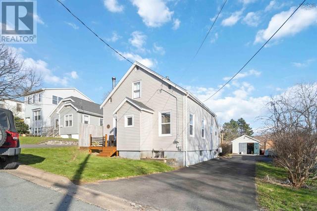 15 Cuisack Street, House detached with 3 bedrooms, 1 bathrooms and null parking in Halifax NS | Image 3