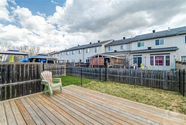950 Klondike Road, Townhouse with 3 bedrooms, 3 bathrooms and 3 parking in Ottawa ON | Image 30