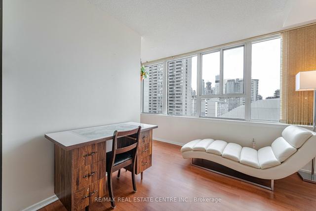 1612 - 45 Carlton St, Condo with 2 bedrooms, 2 bathrooms and 1 parking in Toronto ON | Image 18