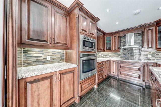 128 Morningview Tr, House detached with 4 bedrooms, 4 bathrooms and 4 parking in Toronto ON | Image 6