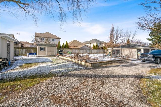 18 Valley Road, House detached with 4 bedrooms, 1 bathrooms and 8 parking in St. Catharines ON | Image 17