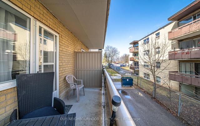 212 - 936 Glen St, Condo with 2 bedrooms, 1 bathrooms and 1 parking in Oshawa ON | Image 6