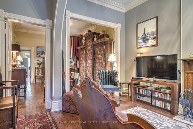 125 Macdonell Ave, House semidetached with 4 bedrooms, 3 bathrooms and 1 parking in Toronto ON | Image 36