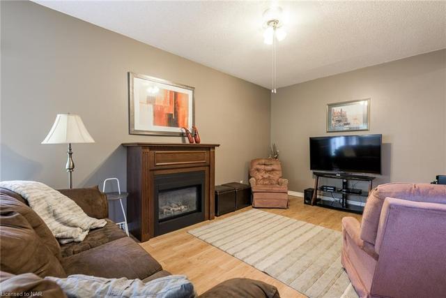 24 The Meadows Street, House detached with 3 bedrooms, 1 bathrooms and 5 parking in St. Catharines ON | Image 14