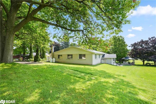 16686 Highway 2 Road, House detached with 6 bedrooms, 3 bathrooms and 14 parking in Quinte West ON | Image 38