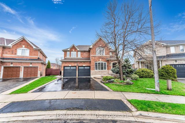 27 Linderwood Dr, House detached with 4 bedrooms, 4 bathrooms and 5 parking in Brampton ON | Image 1