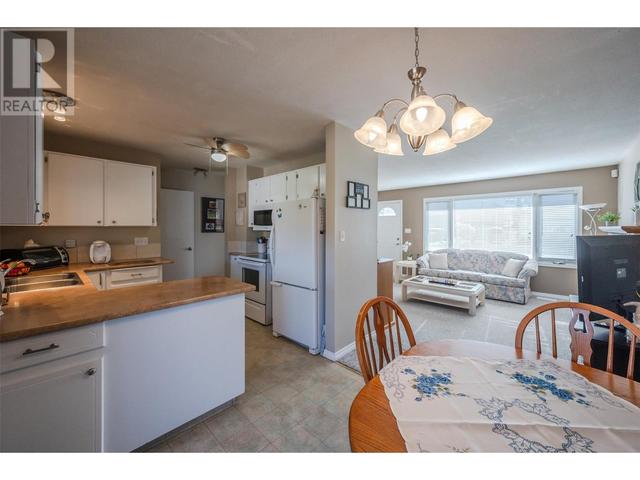 2515 Mckenzie Street, House detached with 3 bedrooms, 1 bathrooms and null parking in Penticton BC | Image 9