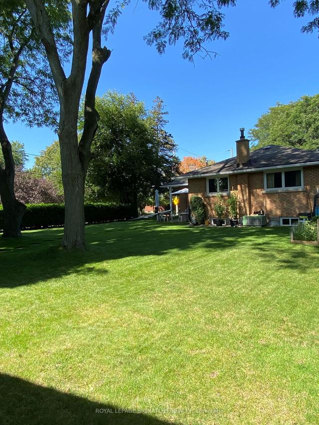 17 Gerrard Ave, House detached with 3 bedrooms, 1 bathrooms and 3 parking in Cambridge ON | Image 7