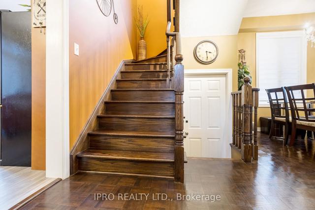 6 Quance Gate, House detached with 3 bedrooms, 4 bathrooms and 5 parking in Brampton ON | Image 8