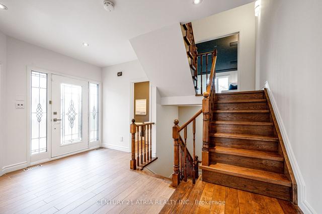 24 Rosemead Clse, House detached with 3 bedrooms, 5 bathrooms and 12 parking in Markham ON | Image 8