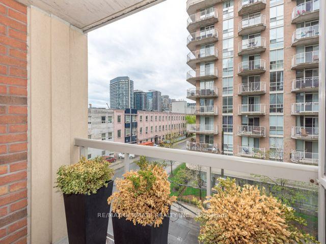 405 - 15 Stafford St, Condo with 2 bedrooms, 1 bathrooms and 1 parking in Toronto ON | Image 14